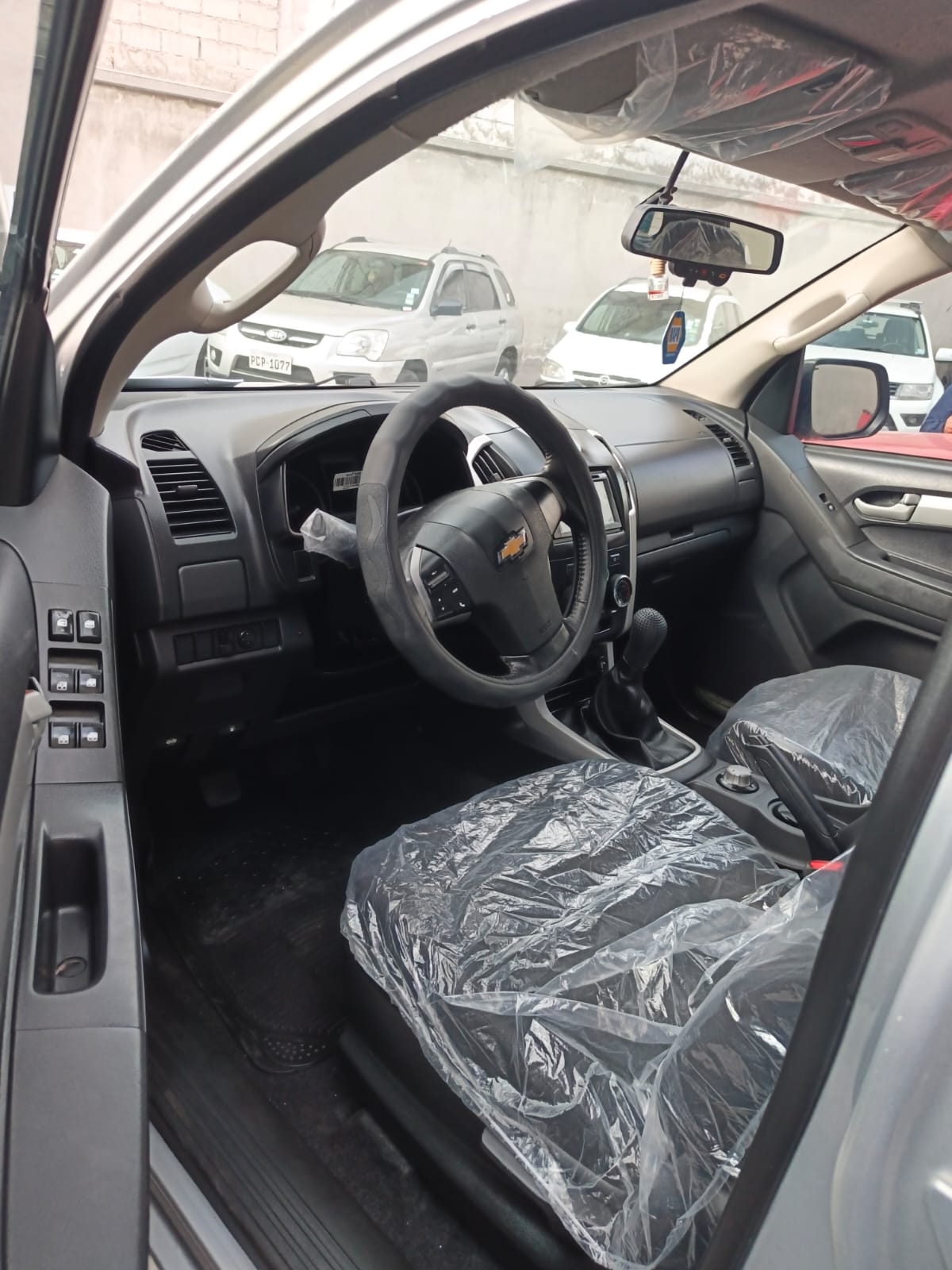 D-MAX CRDI FULL AC 3.0 CD 4X4 TM - Image 4
