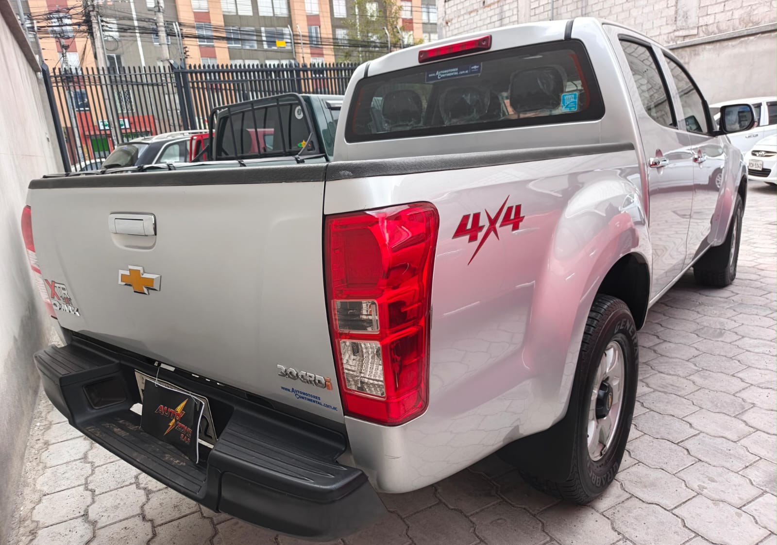 D-MAX CRDI FULL AC 3.0 CD 4X4 TM - Image 3