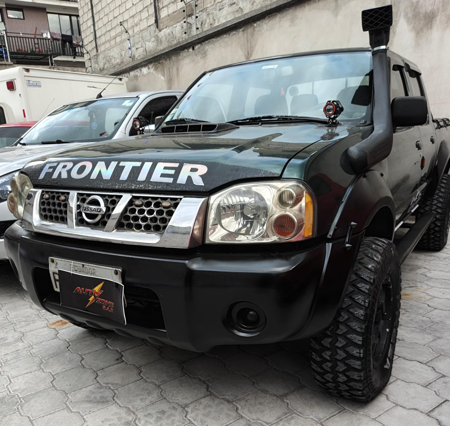 NISSAN FRONTIER DX DOBLE CABINA 4X4 3.0 - Image 2