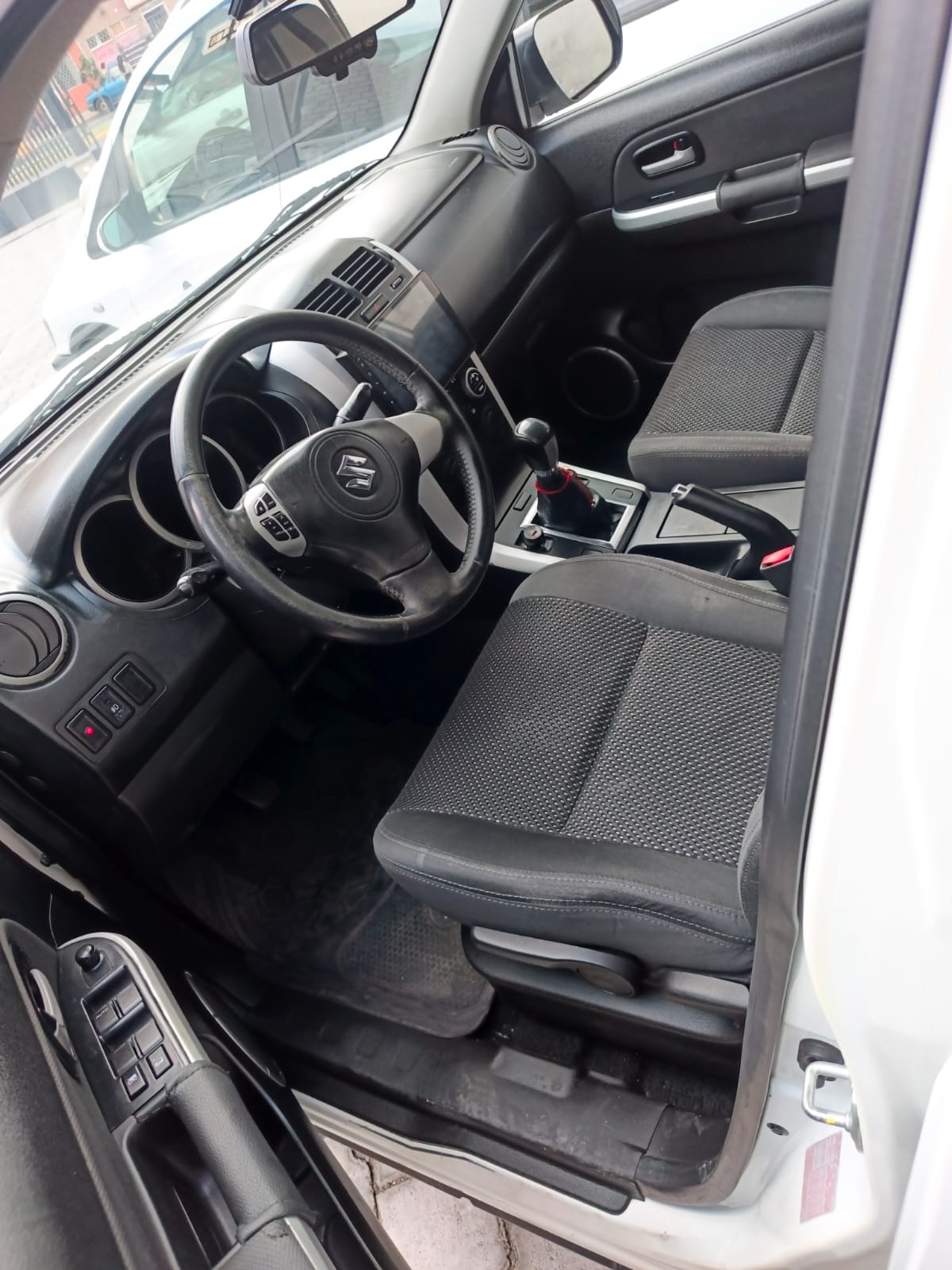 SUZUKI GRAN VITARA SZ NEXT SPORT AC 2.0 5P 4X2 - Image 5